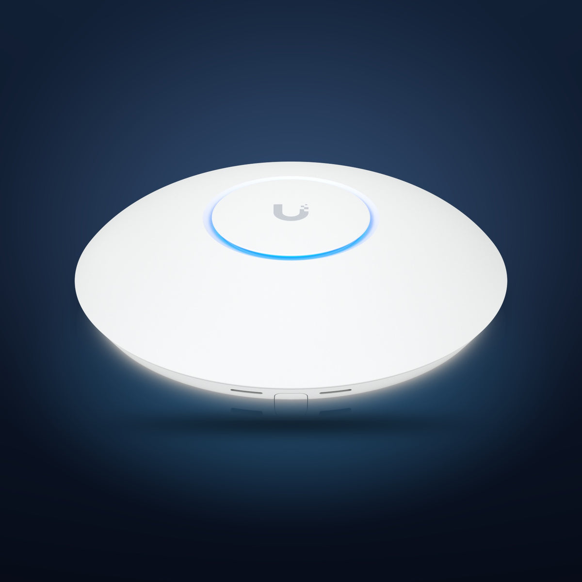 UniFi U7 Pro Max – seitlich perspektivisch
